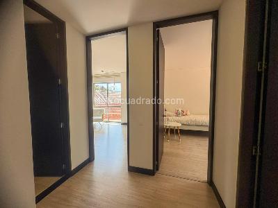Apartamento de 3 alcobas en venta en Balcon De Lindaraja, Bogotá, 197 m² · foto 14 de 20