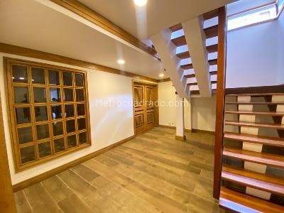 Casa de 5 alcobas en venta en Bosque Medina, Bogotá, 580 m² · foto 17 de 20