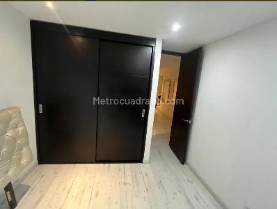 Apartamento de 2 alcobas en venta en Chico Norte, Bogotá, 75 m² · foto 9 de 13