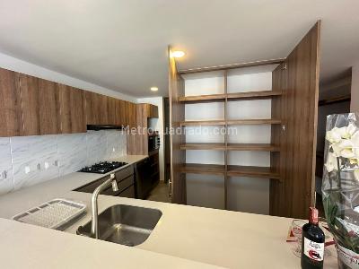 Apartamento de 3 alcobas en venta en Salitre, Bogotá, 87 m² · foto 9 de 19