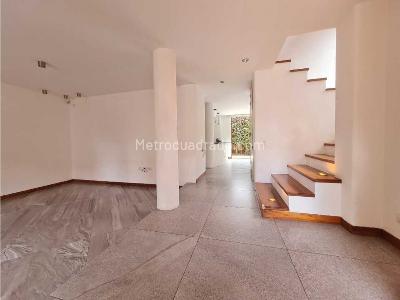 Casa de 3 alcobas en venta en Via Antigua Cajica, Chía, 177 m² · foto 2 de 20