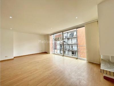 Apartamento en venta en Santa Barbara, Bogotá · foto 2 de 16
