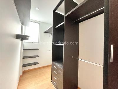 Apartamento en venta en Santa Barbara, Bogotá · foto 9 de 16