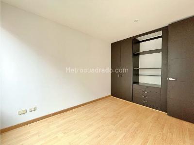 Apartamento en venta en Santa Barbara, Bogotá · foto 13 de 16