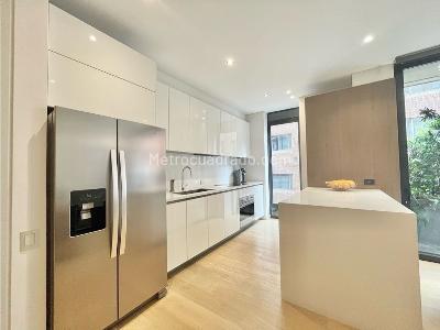 Apartamento de 2 alcobas en venta en La Cabrera, Bogotá, 128 m² · foto 3 de 20