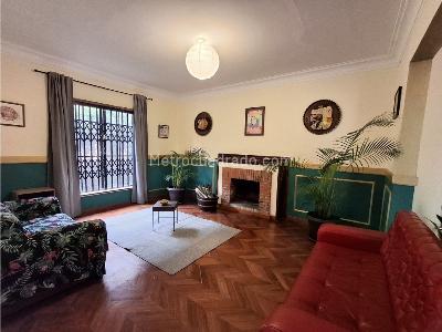 Casa de 4 alcobas en venta en Armenia, Bogotá, 290 m² · foto 2 de 20