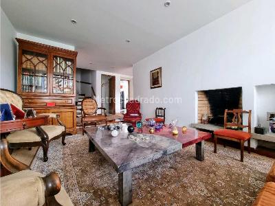 Casa de 4 alcobas en venta en Niza, Bogotá, 248 m² · foto 3 de 20
