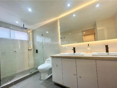 Apartamento en venta en Chico, Bogotá · foto 17 de 20