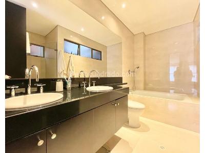 Apartamento en venta en Santa Barbara, Bogotá · foto 10 de 16