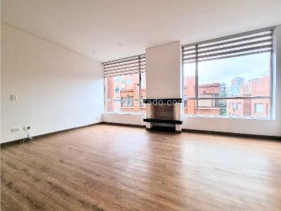 Apartamento de 2 alcobas en arriendo en Chico, Bogotá, 76 m² · foto 2 de 20