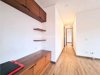 Apartamento de 2 alcobas en arriendo en Chico, Bogotá, 76 m² · foto 6 de 20