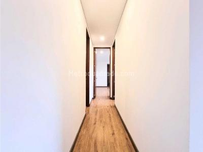 Apartamento de 2 alcobas en arriendo en Chico, Bogotá, 76 m² · foto 8 de 20