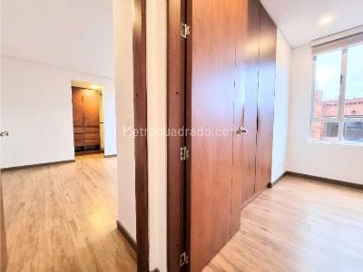 Apartamento de 2 alcobas en arriendo en Chico, Bogotá, 76 m² · foto 10 de 20