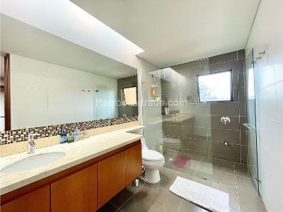 Casa de 3 alcobas en venta en Pradera De Potosi, La Calera, 258 m² · foto 20 de 20