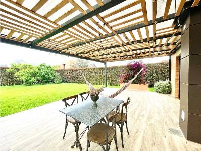 Casa de 3 alcobas en venta en Pradera De Potosi, La Calera, 258 m² · foto 2 de 20