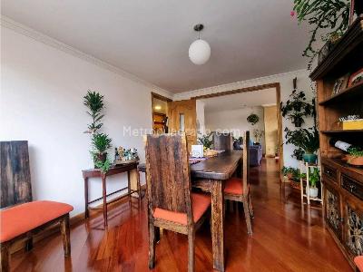 Apartamento de 4 alcobas en venta en Santa Barbara, Bogotá, 226 m² · foto 13 de 20