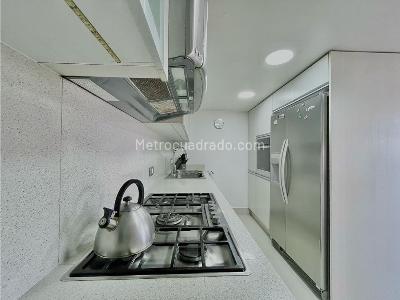 Apartamento en venta en Los Rosales, Bogotá · foto 17 de 20