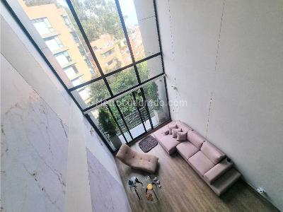 Apartamento de 2 alcobas en venta en Los Rosales, Bogotá, 125 m² · foto 2 de 20