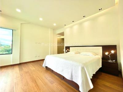 Apartamento de 4 alcobas en venta en Colina Campestre, Bogotá, 310 m² · foto 12 de 20