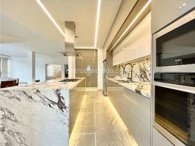 Apartamento de 4 alcobas en venta en Colina Campestre, Bogotá, 310 m² · foto 3 de 20