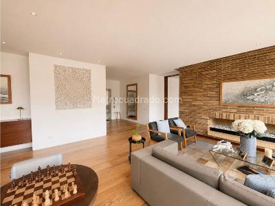 Apartamento en venta en El Retiro, Bogotá · foto 2 de 20