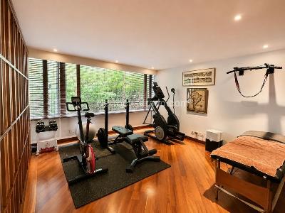 Apartamento de 4 alcobas en venta en Los Rosales, Bogotá, 400 m² · foto 11 de 16