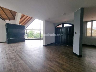Casa de 4 alcobas en venta en Calatrava, Bogotá, 380 m² · foto 8 de 20