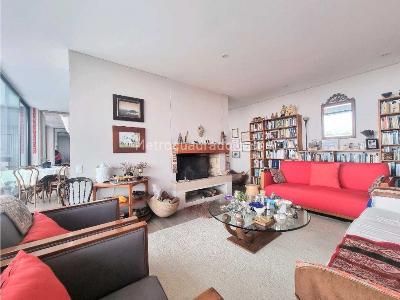 Apartamento de 3 alcobas en venta en Los Rosales, Bogotá, 200 m² · foto 10 de 20
