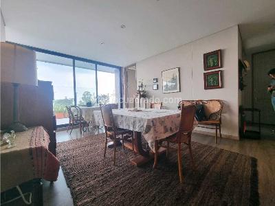 Apartamento de 3 alcobas en venta en Los Rosales, Bogotá, 200 m² · foto 14 de 20