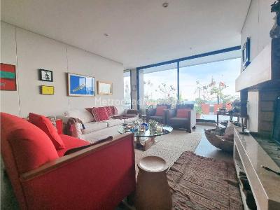 Apartamento de 3 alcobas en venta en Los Rosales, Bogotá, 200 m² · foto 6 de 20