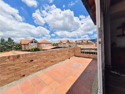 Casa de 3 alcobas en venta en Condominio Mallorca, Cajicá, 300 m² · foto 13 de 20