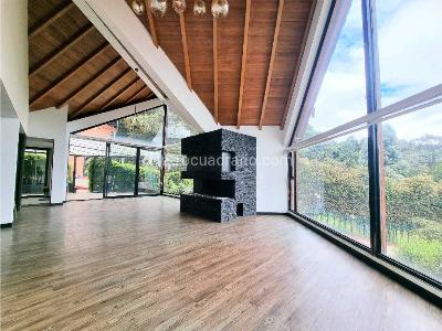 Casa de 4 alcobas en venta en Calatrava, Bogotá, 380 m² · foto 2 de 20