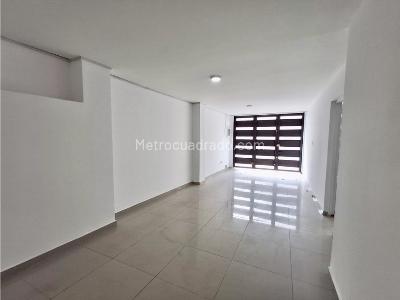 Casa en venta en La Esmeralda, Bogotá · foto 9 de 20