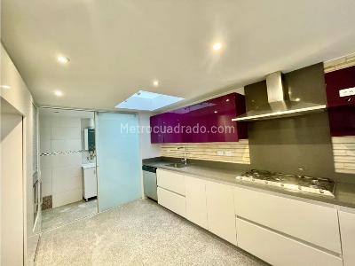 Apartamento de 2 alcobas en arriendo en El Nogal, Bogotá, 150 m² · foto 6 de 20