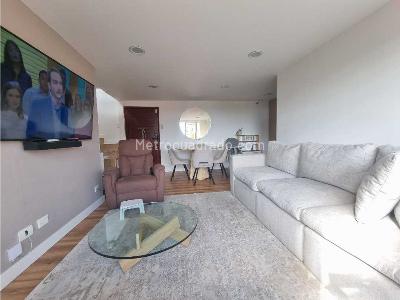 Apartamento de 3 alcobas en venta en Cedritos, Bogotá, 61 m² · foto 2 de 20