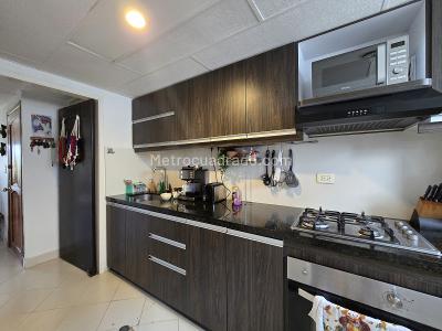 Apartamento de 2 alcobas en venta en El Ingenio I, Cali, 71 m² · foto 2 de 20