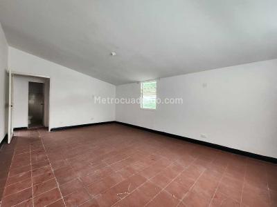 Casa de 5 alcobas en venta en Vipasa, Cali, 330 m² · foto 9 de 18