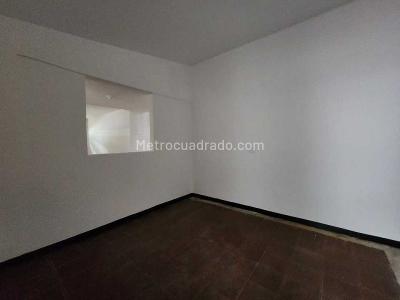 Casa de 5 alcobas en venta en Vipasa, Cali, 330 m² · foto 13 de 18