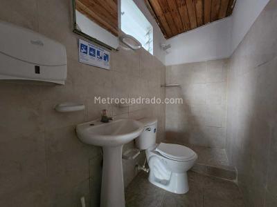Casa de 5 alcobas en venta en Vipasa, Cali, 330 m² · foto 17 de 18