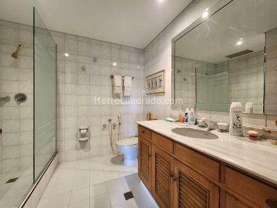Apartamento de 3 alcobas en venta en Santa Teresita, Cali, 350 m² · foto 19 de 20