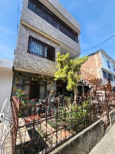 Casa de 5 alcobas en venta en Las Ceibas, Cali, 78 m² · foto 2 de 17