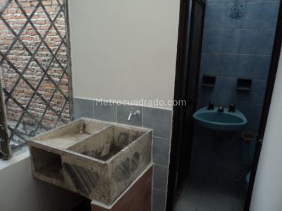 Casa de 5 alcobas en venta en Villa Del Lago, Cali, 190 m² · foto 6 de 14