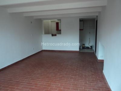 Casa de 5 alcobas en venta en Villa Del Lago, Cali, 190 m² · foto 8 de 14