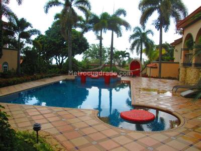 Casa de 5 alcobas en venta en Ciudad Jardin, Cali · foto 4 de 20