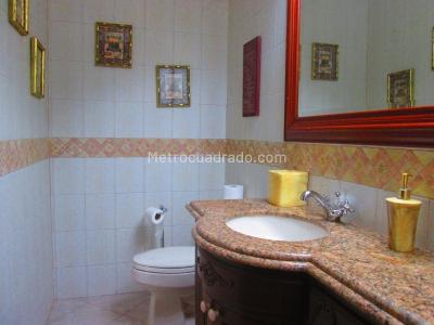 Casa de 5 alcobas en venta en Ciudad Jardin, Cali · foto 7 de 20