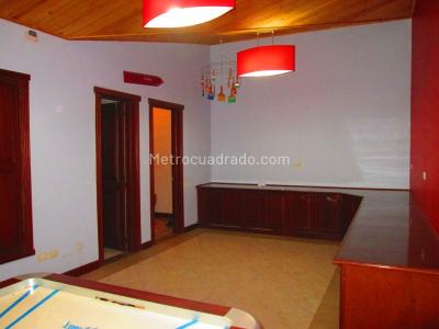 Casa de 5 alcobas en venta en Ciudad Jardin, Cali · foto 18 de 20