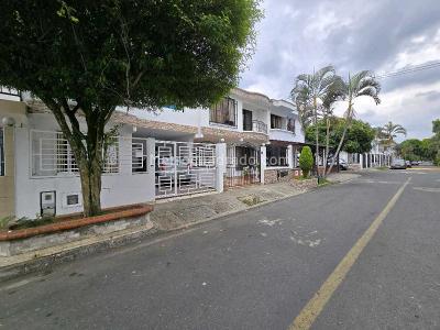 Casa de 3 alcobas en venta en Ciudad 2000, Cali, 160 m² · foto 3 de 20