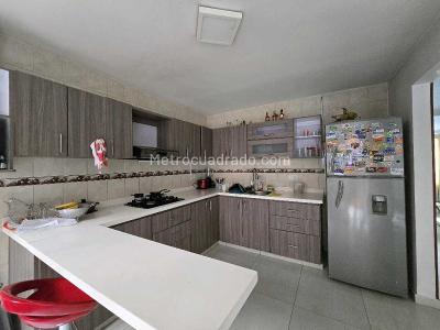 Casa de 3 alcobas en venta en Ciudad 2000, Cali, 160 m² · foto 5 de 20