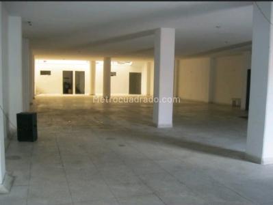 Casa de 5 alcobas en arriendo en Guayaquil, Cali, 1035 m² · foto 3 de 20