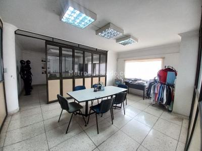 Casa de 5 alcobas en arriendo en Guayaquil, Cali, 1035 m² · foto 7 de 20